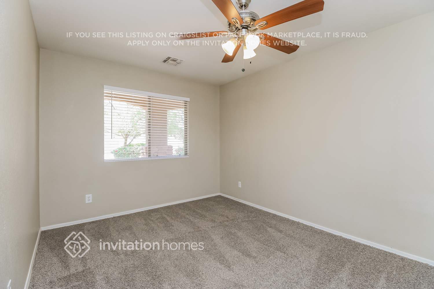 Building Photo - 1102 E Dust Devil Dr