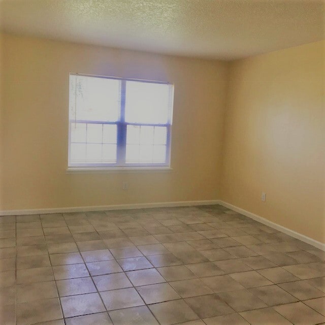 Building Photo - 742 Leopard Ct