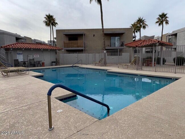 Building Photo - 16635 N Cave Creek Rd