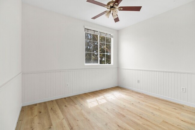 Building Photo - 308 Island Way