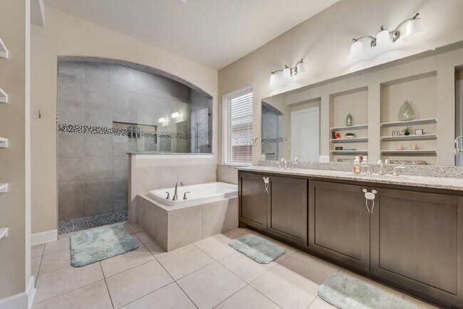 Building Photo - Welcome to your new 5 Bed-4 Bath home in t...