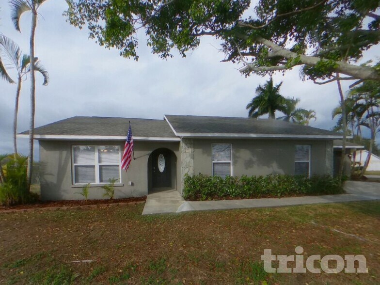 Building Photo - 1811 14th St W