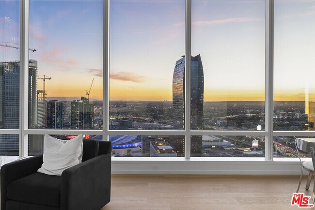 Building Photo - 877 Francisco St