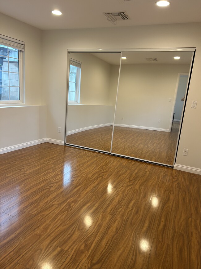 Bedroom - 837 E Santa Anita Ave