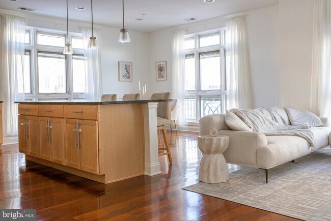 Building Photo - 2350 NJ-33