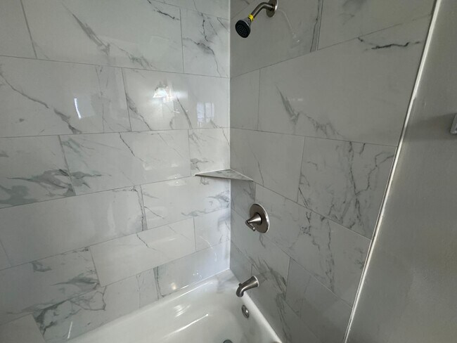 Building Photo - 3546 Christine Rd