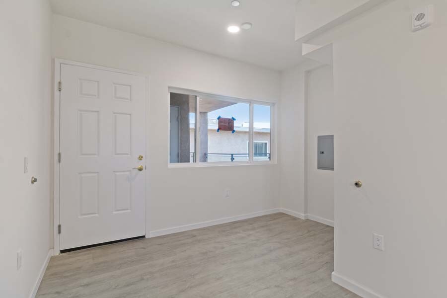 Building Photo - 11808 Hart St