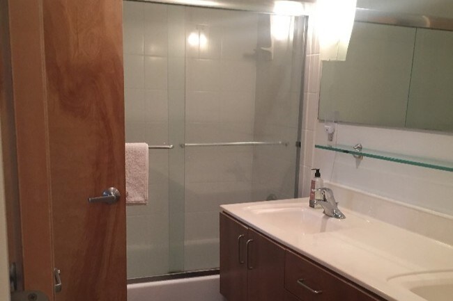 Master Bathroom - 2946 Cherry St