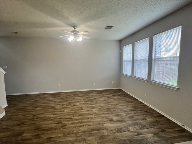 Building Photo - 8904 Elm Drake Ln