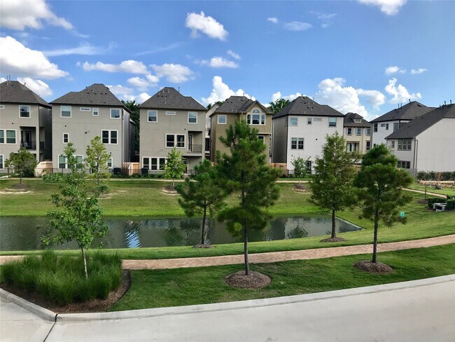 Building Photo - 10828 Brittmoore Oaks Pl