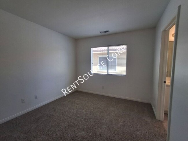 Building Photo - 24339 Alyssum Pl