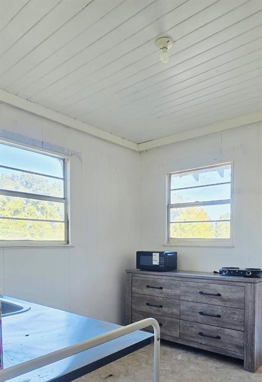 Building Photo - 8010 SE US Hwy 301