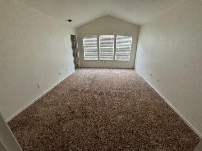 Building Photo - Fabulous 3/2.5 Townhouse located in The Vistas at Stonebridge Commons