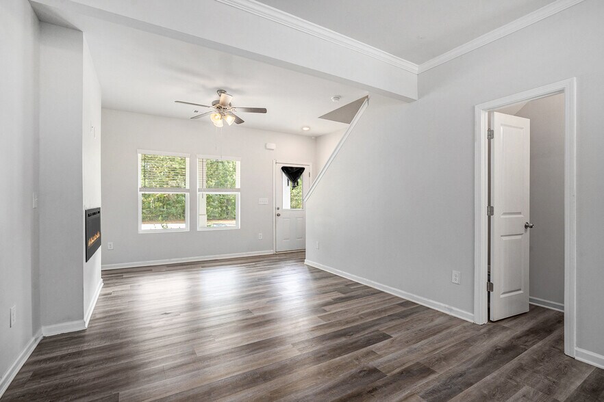 Building Photo - 107 Haven Brook Way