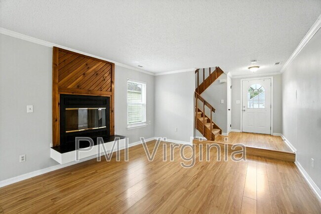 Building Photo - 5489 Glenville Cir