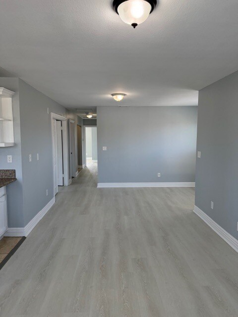 Building Photo - 238 E 73rd St