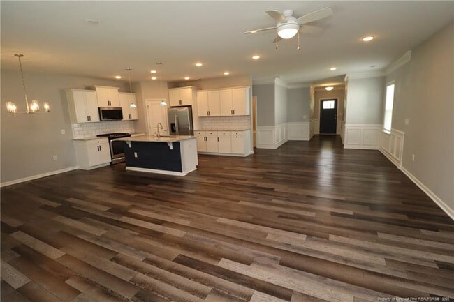 Building Photo - 2621 Impulsion Dr