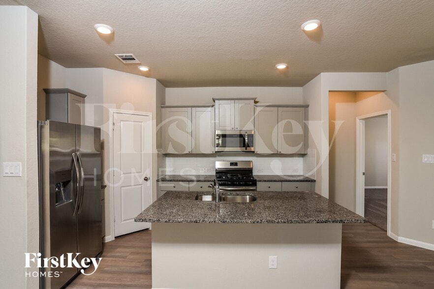 Building Photo - 1803 Morse Way