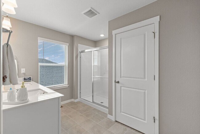 Building Photo - 2186 Prairie Smoke Dr