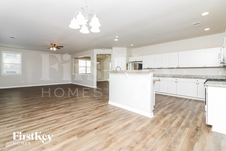 Building Photo - 85 Parkmont Way