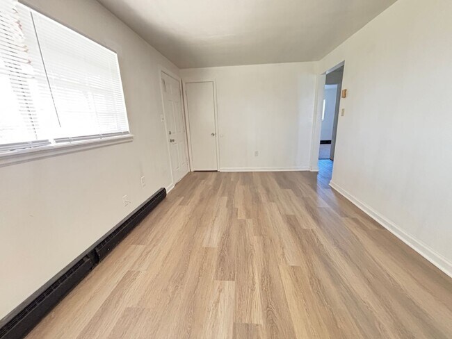 Building Photo - Idlewild Property