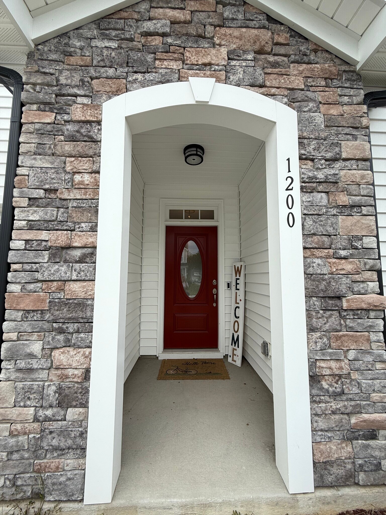 Building Photo - 1200 Quindell Dr