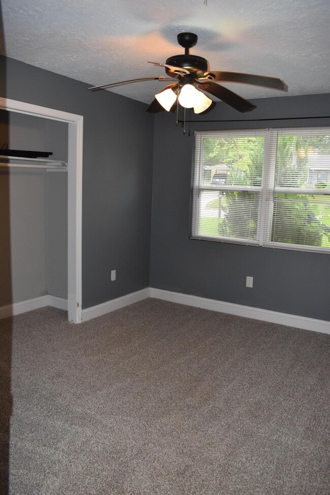 Building Photo - 2922 Nighthawk Dr