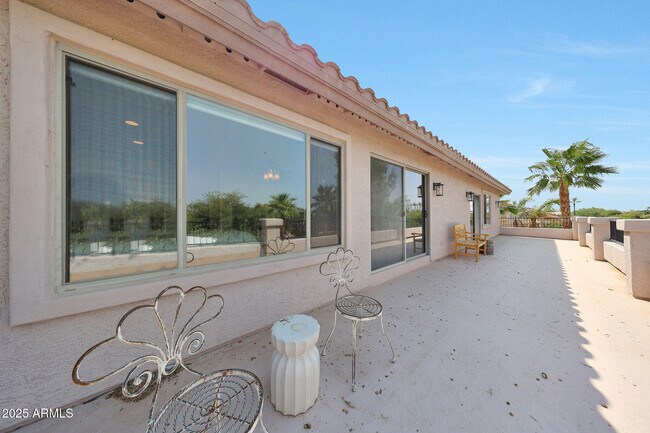 Building Photo - 11001 N 153rd Dr