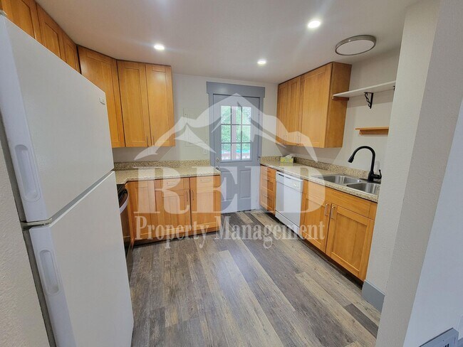 Building Photo - Centrally Located Bremerton Home With Partial View of Sinclair Inlet from Deck