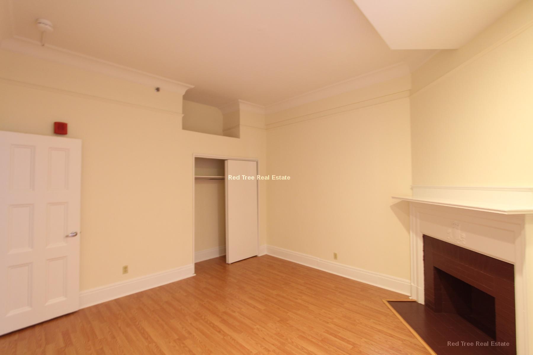 Building Photo - 62 Boylston St