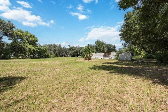 Building Photo - 6451 Spinner Dr