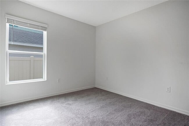 Building Photo - 616 Royal Palm Dr