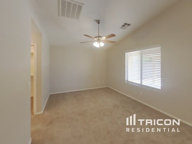 Building Photo - 6837 W Gary Way