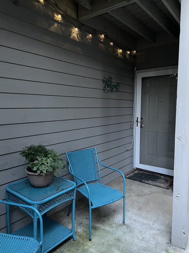 Building Photo - 3302 Spinnaker Point