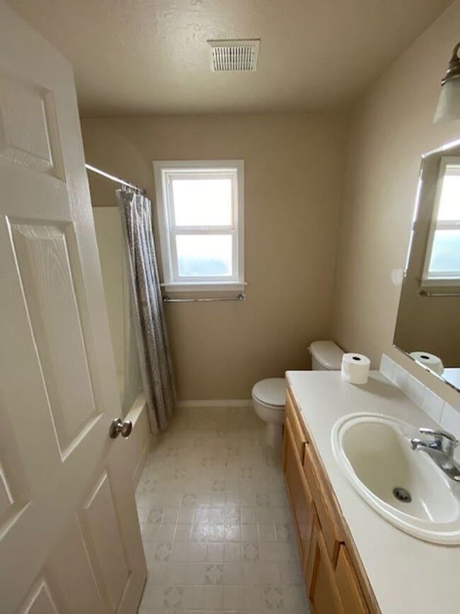 Building Photo - Single Story home in Central Boise available in July 2026!