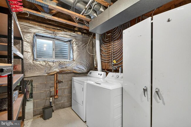 Building Photo - 14560 Creek Branch Ct