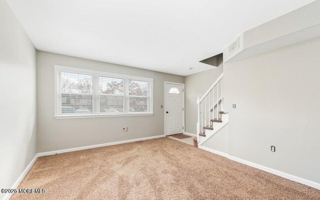 Building Photo - 53 Briar Mills Dr