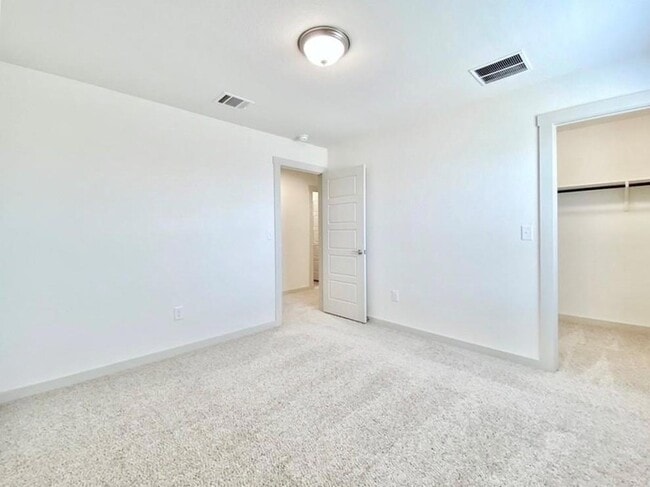 Building Photo - 1005 Winnsboro Lp