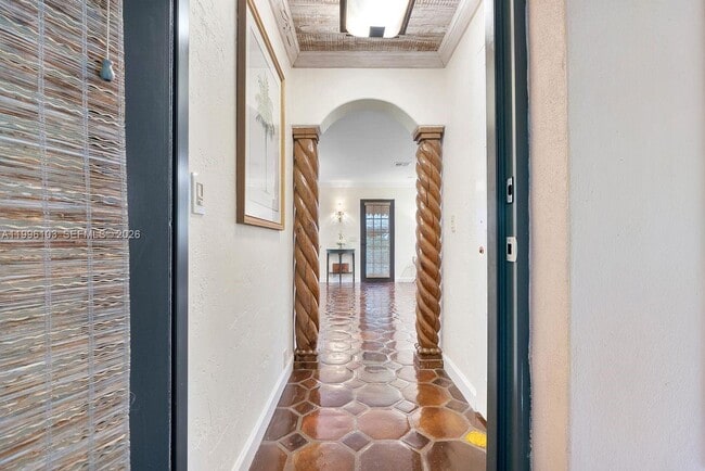 Building Photo - 226 Chilean Ave