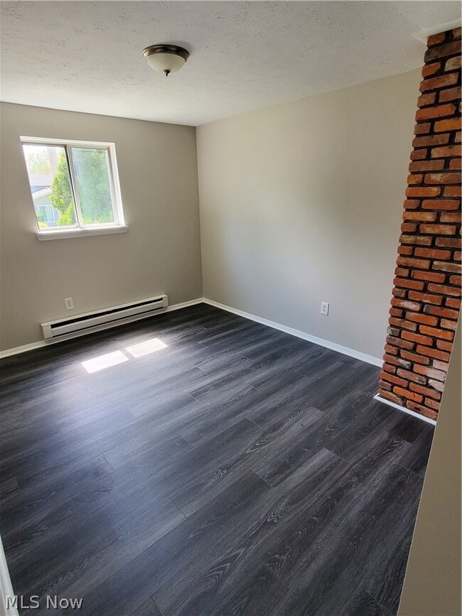 Building Photo - 35134 Spruce St