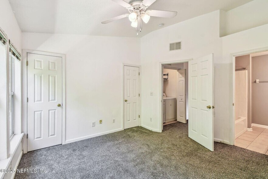 Building Photo - 3491 Lone Tree Ln