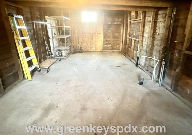 Building Photo - Sleek and modern 1-bedroom house in Arbor Lodge with spacious garage or workshop!