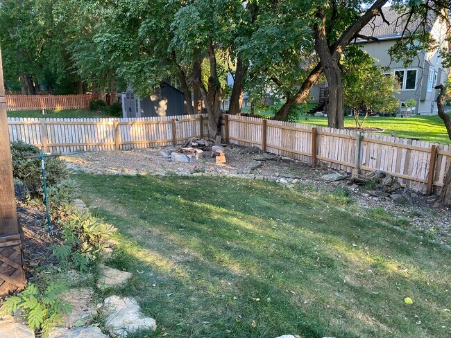 Building Photo - 14079 W 130th Pl