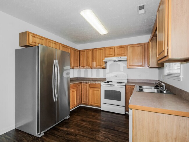 Building Photo - 9504 Huckabee Dr NE