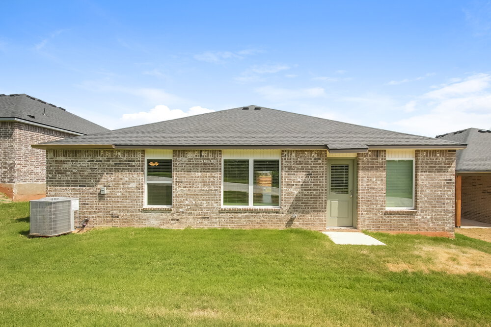 Building Photo - 5908 Norway Spruce St