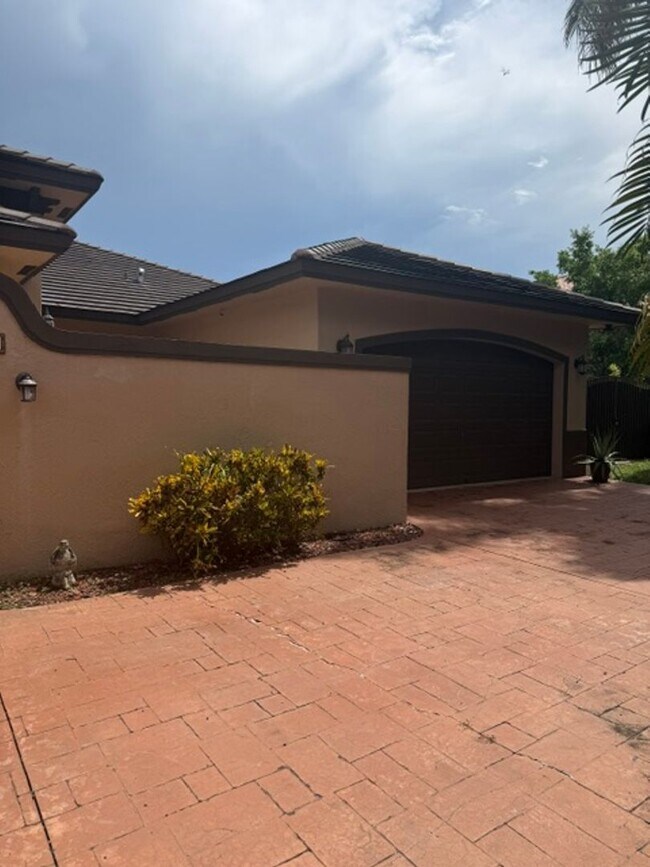 Building Photo - 8310 NW 162nd St
