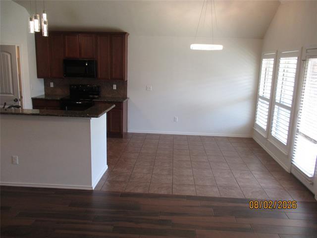 Building Photo - 3183 Market Center Dr