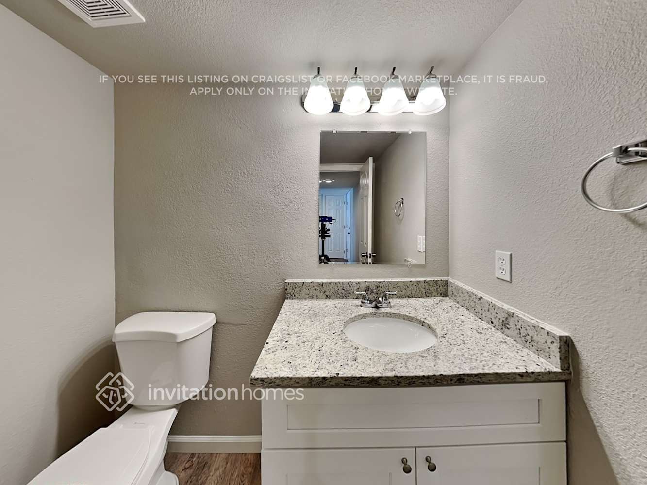 Building Photo - 5425 Majestic Dr