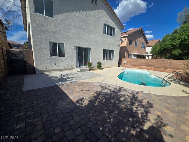 Building Photo - 9893 Canyon Peak Dr