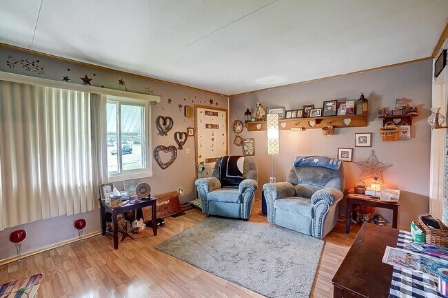 Building Photo - 644 Eastmoor Dr